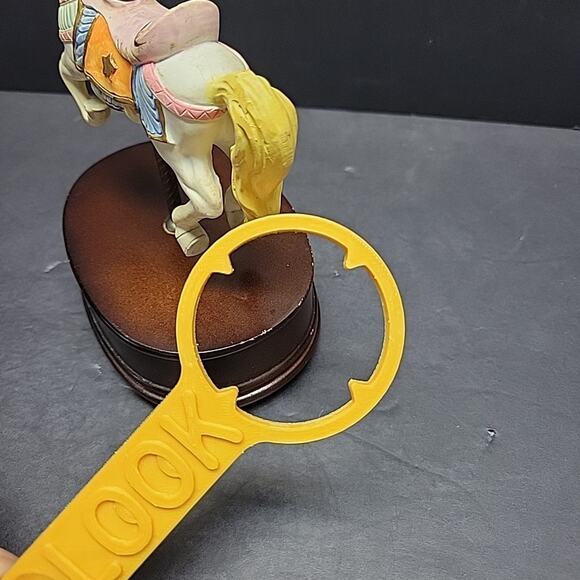 Carousel Collection Vintage Carousel Horse Music Box 7.5" Tall Resin Pony Circus - Picture 10 of 11